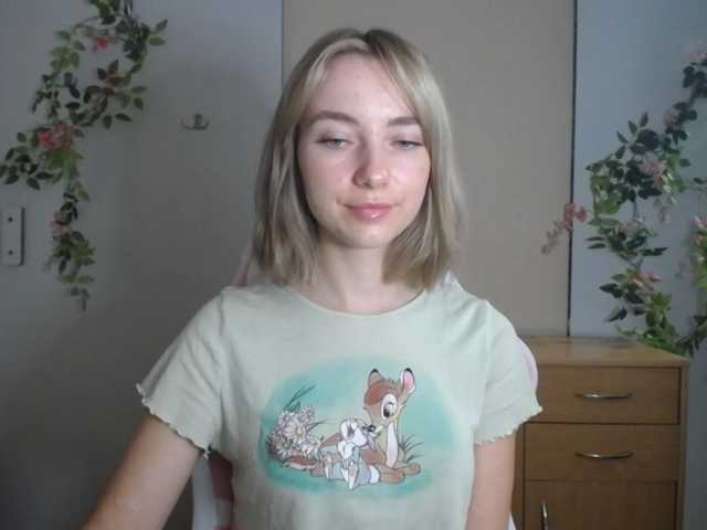 LuciaGlow live cam on BongaCams