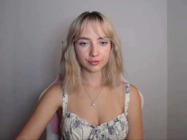 LuciaGlow live cam on BongaCams