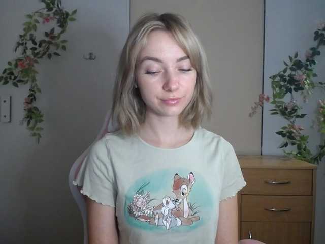 LuciaGlow live cam on BongaCams