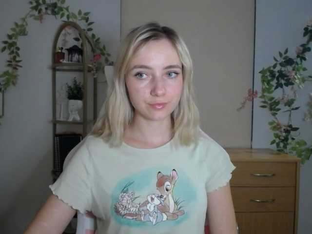 LuciaGlow live cam on BongaCams