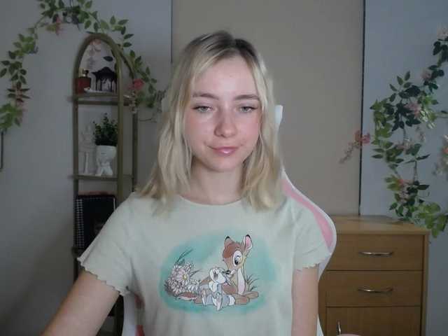 LuciaGlow live cam on BongaCams