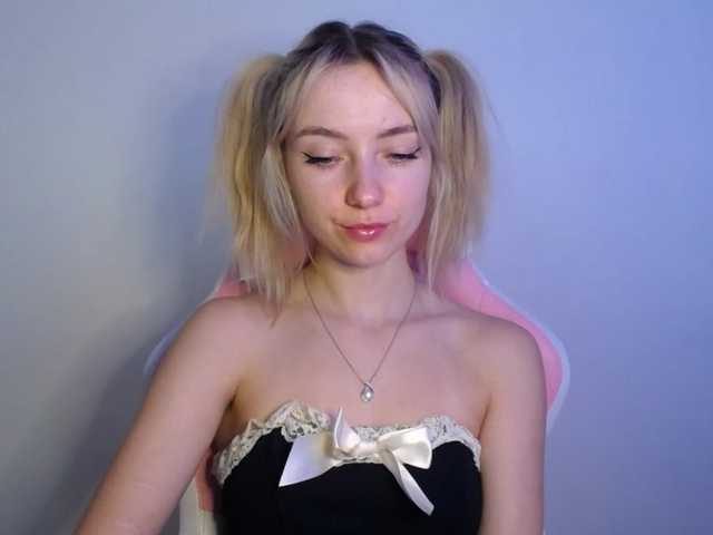 LuciaGlow live cam on BongaCams