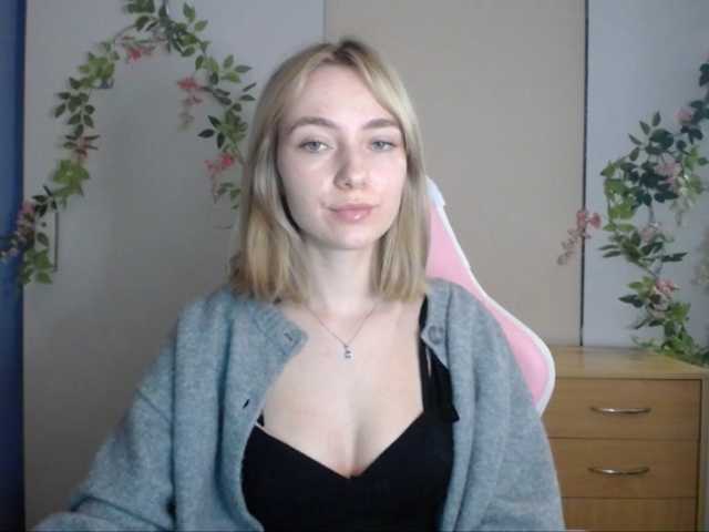 LuciaGlow live cam on BongaCams