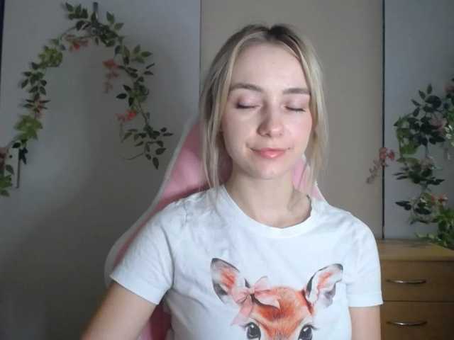 LuciaGlow live cam on BongaCams