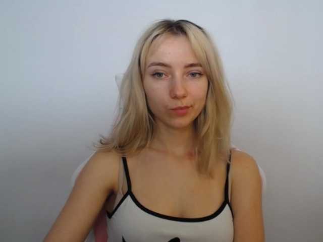 LuciaGlow live cam on BongaCams