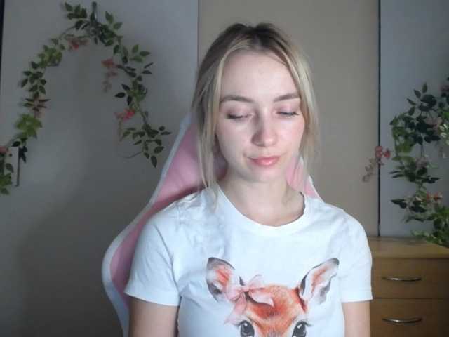 LuciaGlow live cam on BongaCams