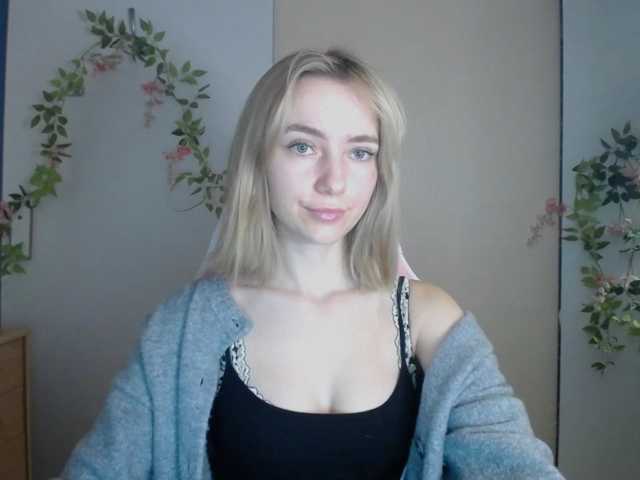 LuciaGlow live cam on BongaCams