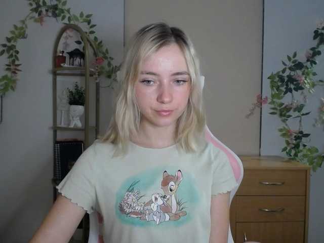 LuciaGlow live cam on BongaCams