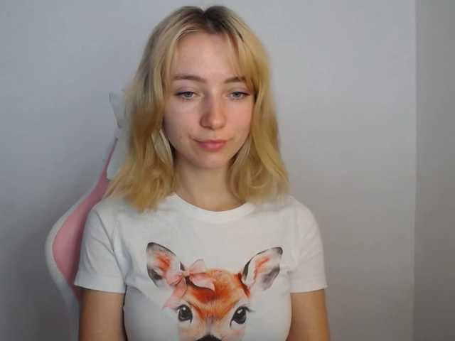 LuciaGlow live cam on BongaCams