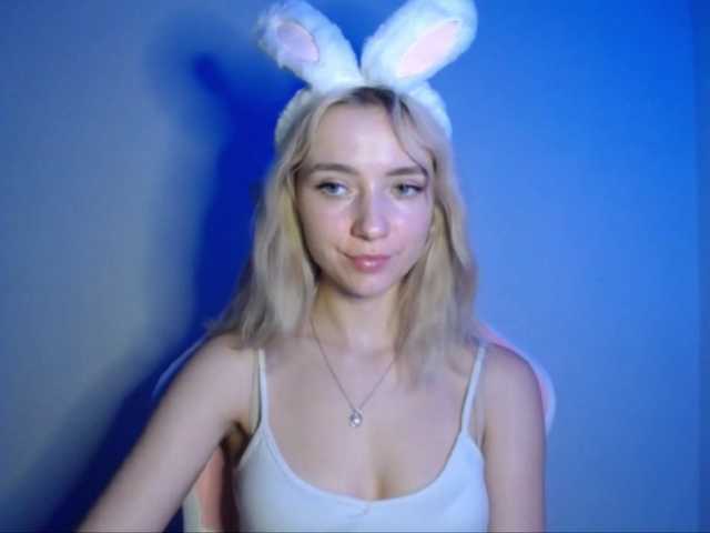 LuciaGlow live cam on BongaCams