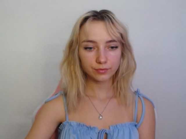 LuciaGlow live cam on BongaCams