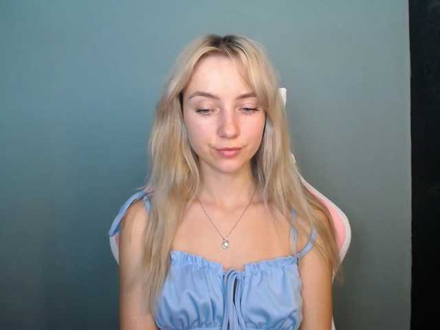 LuciaGlow live cam on BongaCams