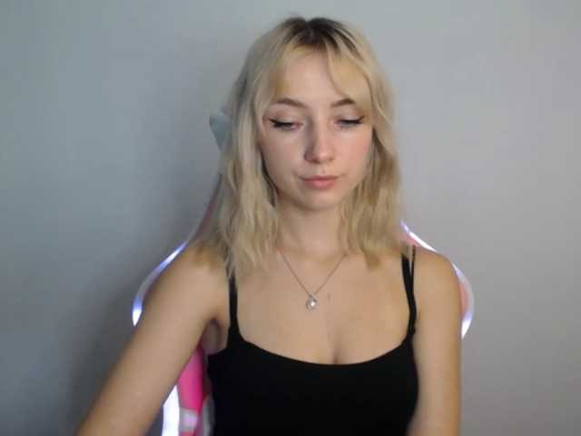 LuciaGlow live cam on BongaCams
