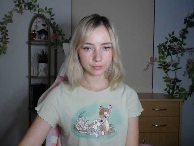 LuciaGlow live cam on BongaCams