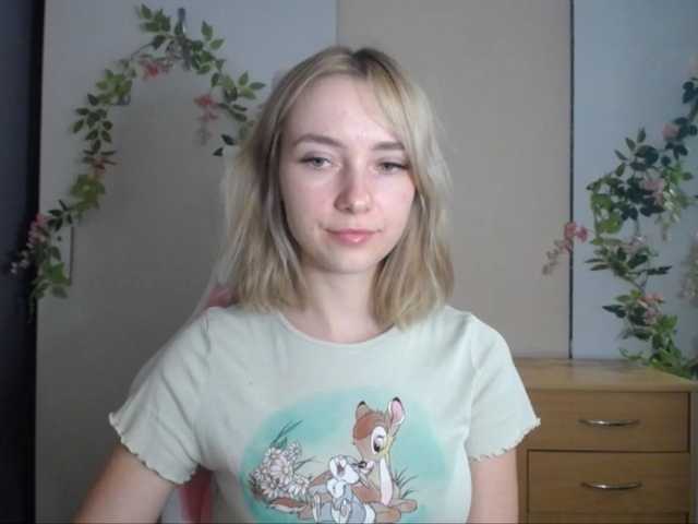 LuciaGlow live cam on BongaCams