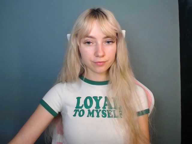 LuciaGlow live cam on BongaCams