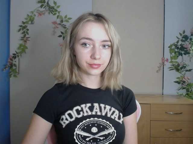 LuciaGlow live cam on BongaCams