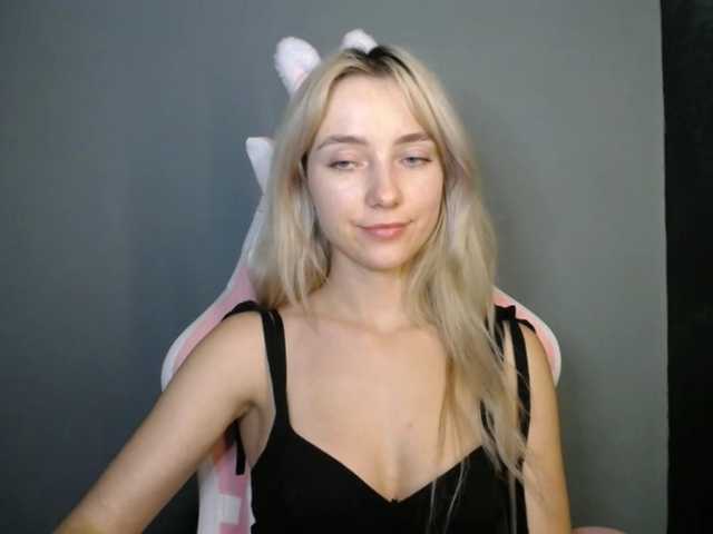 LuciaGlow live cam on BongaCams