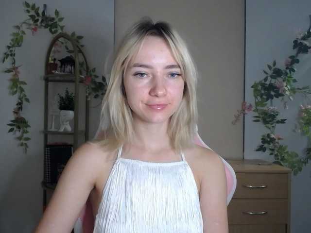LuciaGlow live cam on BongaCams