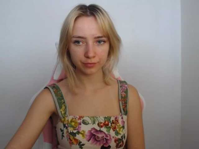 LuciaGlow live cam on BongaCams