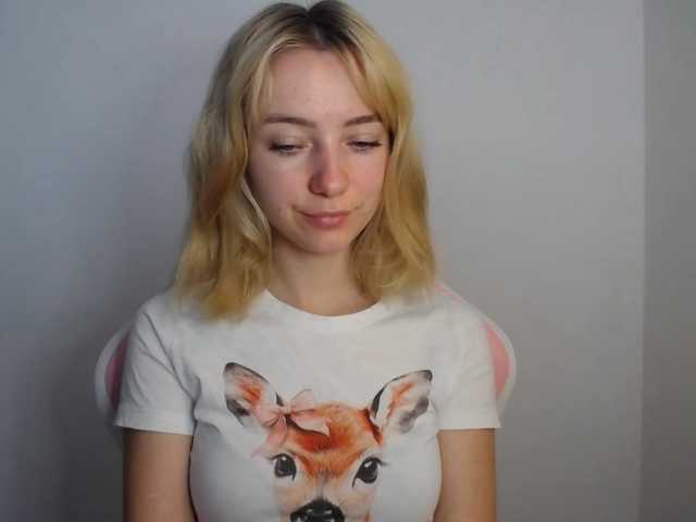 LuciaGlow live cam on BongaCams