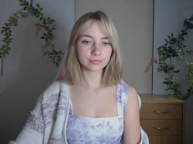 LuciaGlow live cam on BongaCams