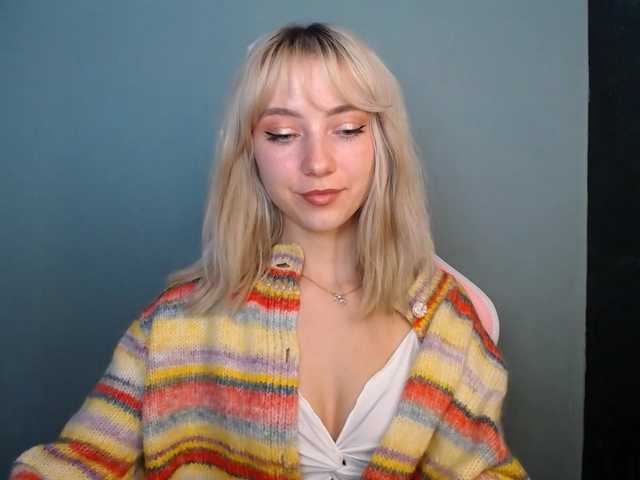 LuciaGlow live cam on BongaCams