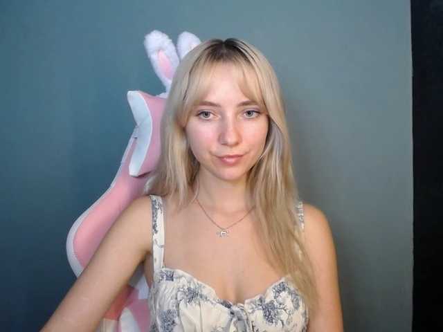 LuciaGlow live cam on BongaCams