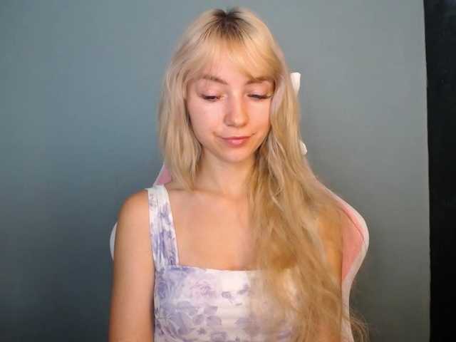 LuciaGlow live cam on BongaCams