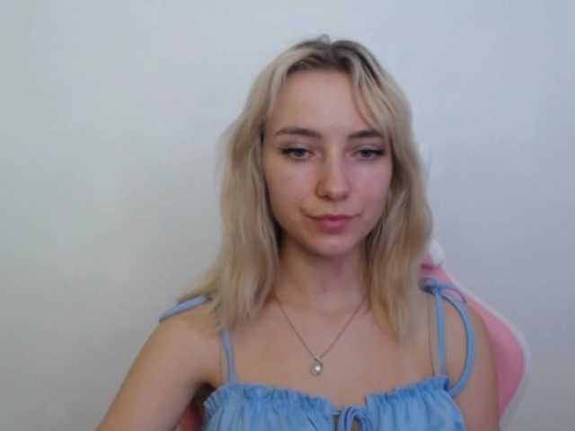 LuciaGlow live cam on BongaCams