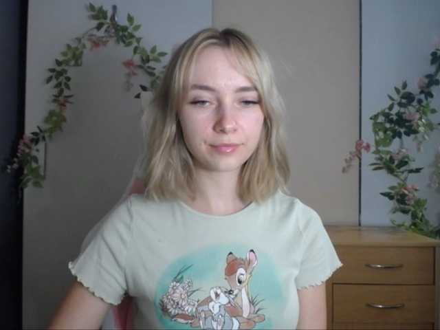 LuciaGlow live cam on BongaCams