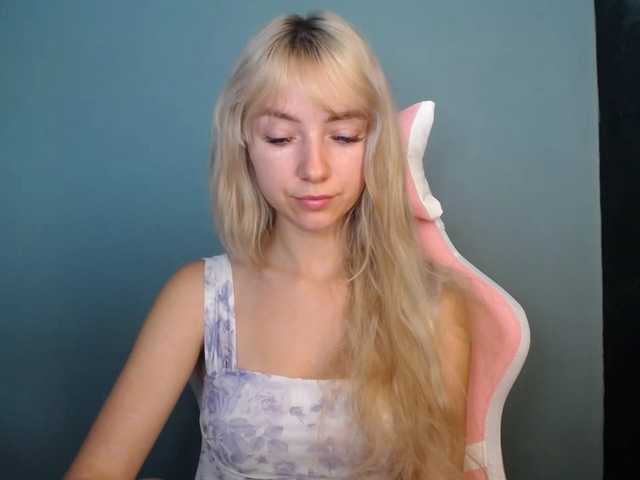 LuciaGlow live cam on BongaCams