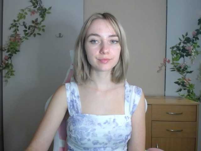 LuciaGlow live cam on BongaCams