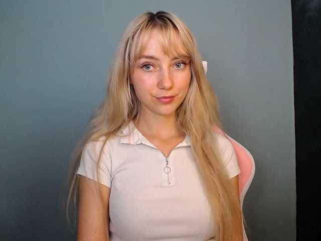 LuciaGlow live cam on BongaCams