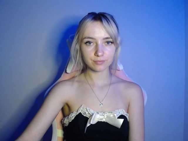 LuciaGlow live cam on BongaCams