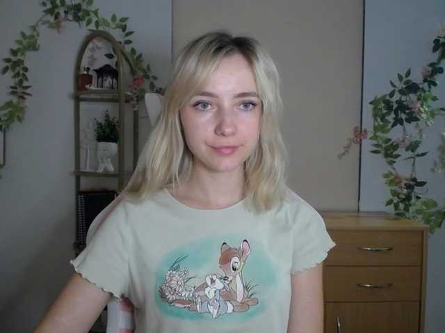 LuciaGlow live cam on BongaCams