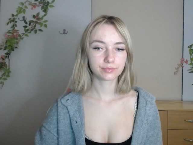 LuciaGlow live cam on BongaCams