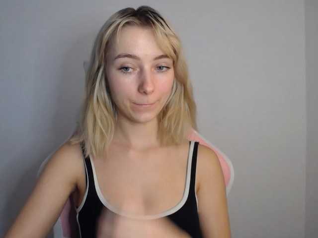 LuciaGlow live webcam show