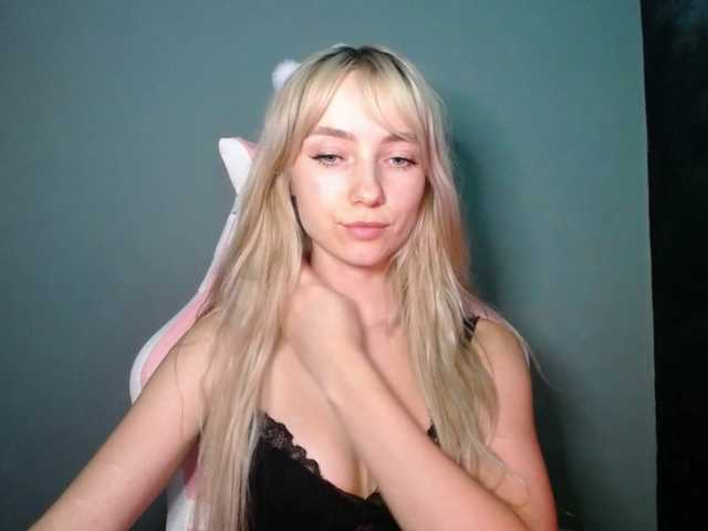 LuciaGlow live cam on BongaCams