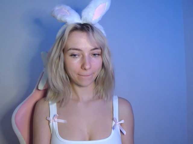 LuciaGlow live cam on BongaCams