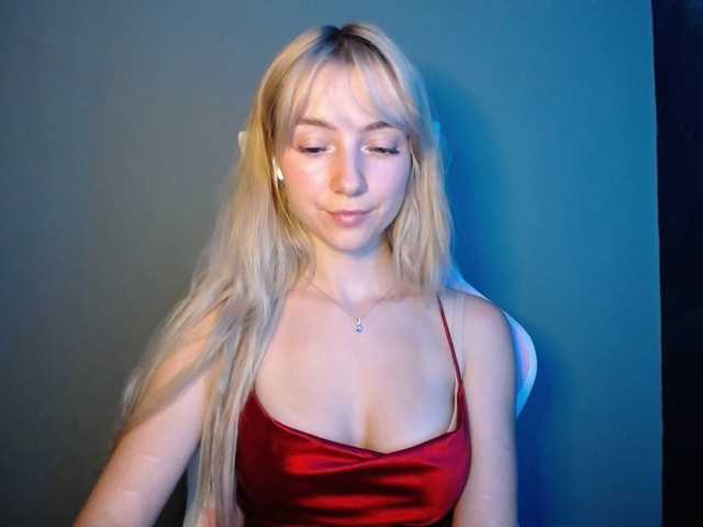 LuciaGlow live cam on BongaCams