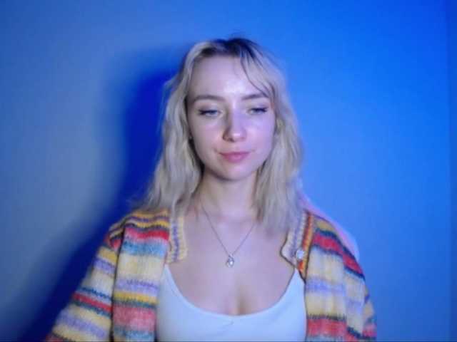 LuciaGlow live cam on BongaCams