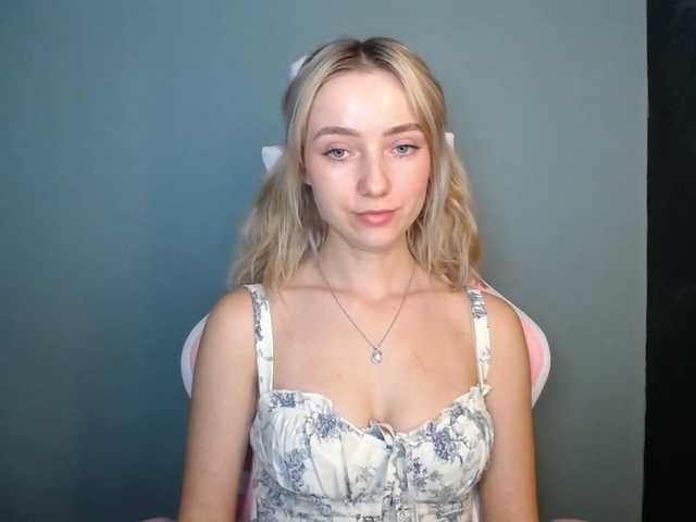 LuciaGlow live cam on BongaCams