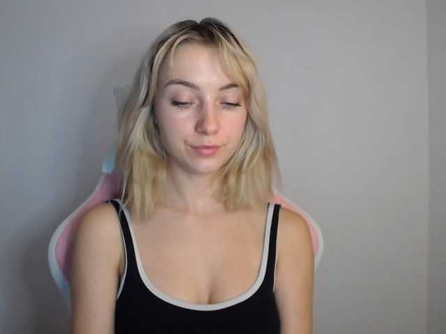 LuciaGlow live cam on BongaCams