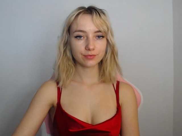 LuciaGlow live cam on BongaCams