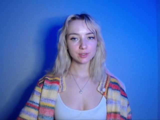 LuciaGlow live cam on BongaCams