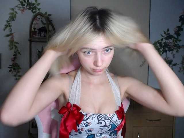LuciaGlow live cam on BongaCams