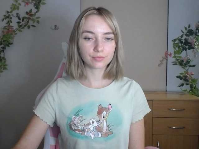 LuciaGlow live cam on BongaCams