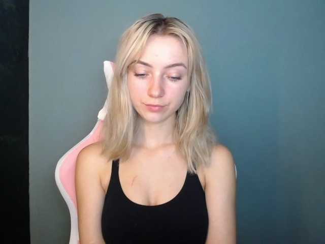 LuciaGlow live cam on BongaCams