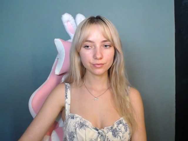 LuciaGlow live cam on BongaCams